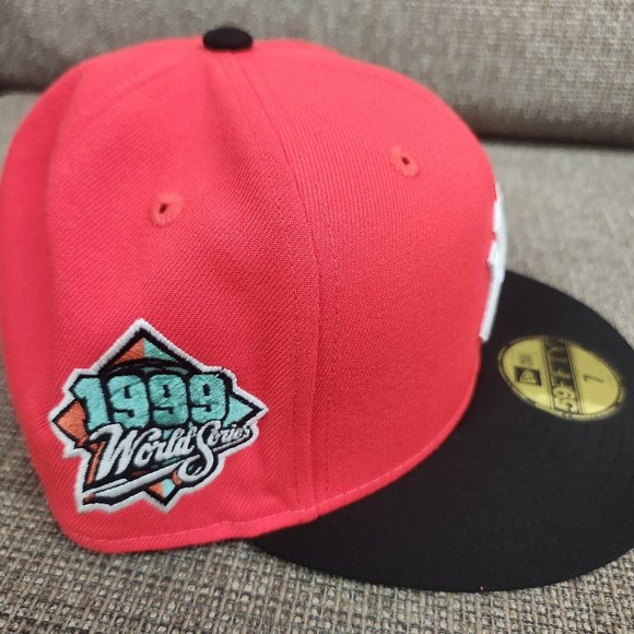 New York Yankees 59FIFTY 1999 World Series New Era Fitted Hat - 7 NWT - Picture 3 of 8